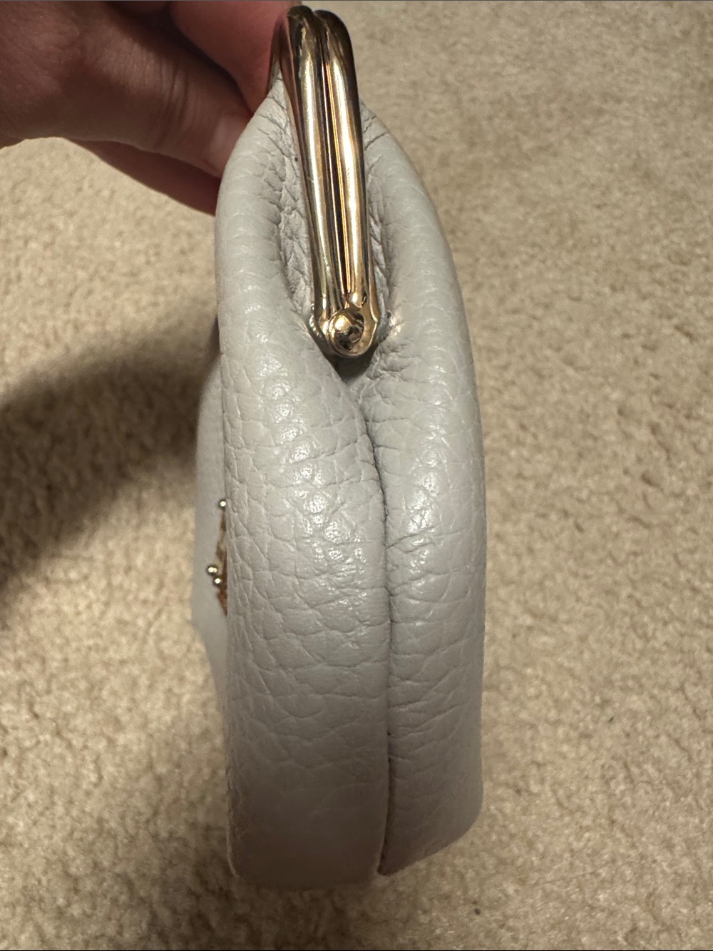 Dooney & Bourke White Pebble Leather Kiss-Lock Coin Purse with Gold Hardware - Picture 6 of 7